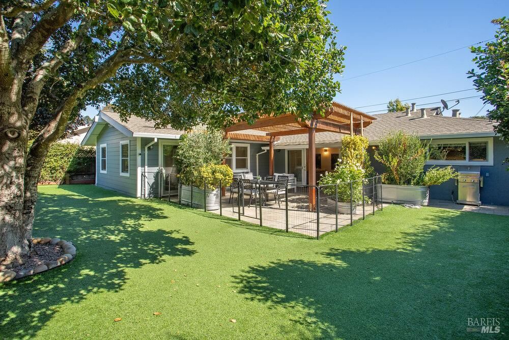 Property Photo:  354 Starling Road  CA 94941 