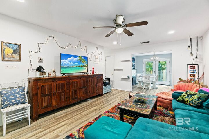 Property Photo: 5907 Windham Court AL 36608