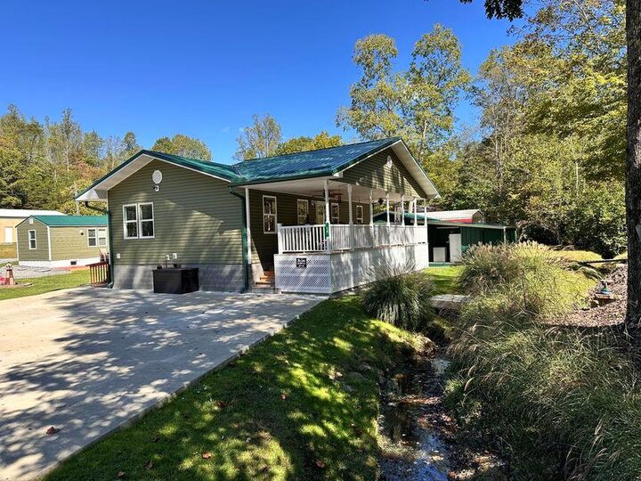 24 W Lakewood Drive  Mt. Nebo WV 26679 photo