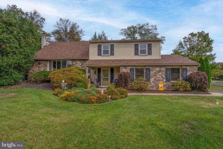 Property Photo:  101 N Norwood Avenue  PA 18940 