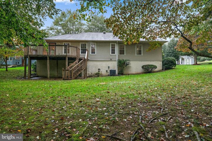 Property Photo: 802 Bridgeport Way MD 21401