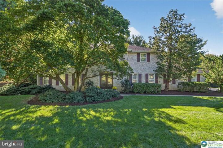 Property Photo: 1830 Sherwood Road PA 18103