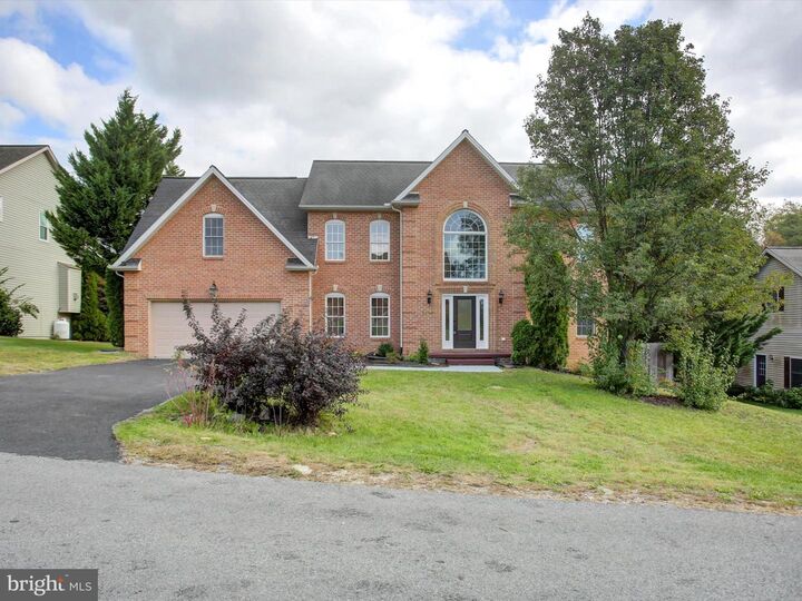 Property Photo: 7980 Golf Vista Drive PA 17225