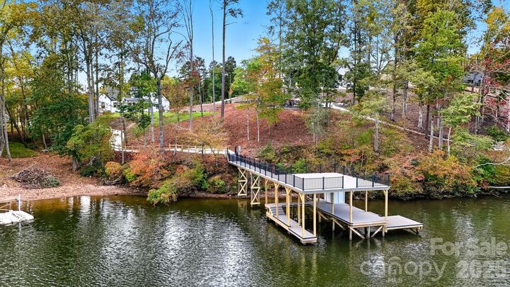 Property Photo:  5764 Lake Pointe Drive  NC 28630 