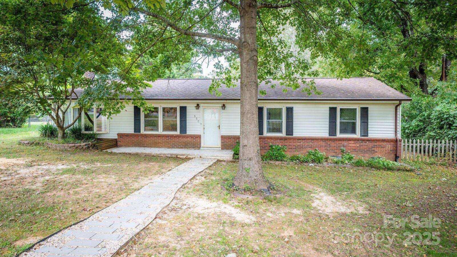 Property Photo: 550 Brumley Road NC 28115