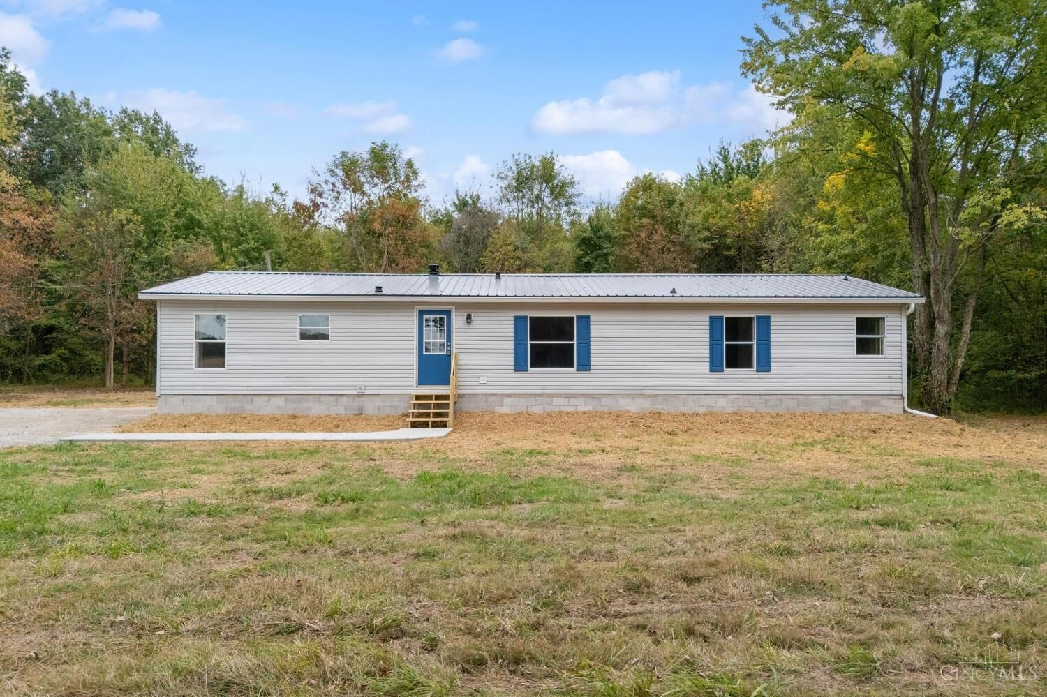 Property Photo:  1525 Shawnee Trace Road  OH 45107 