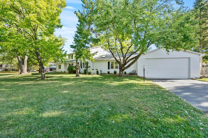 Property Photo: 6750 Merwin Place OH 43235