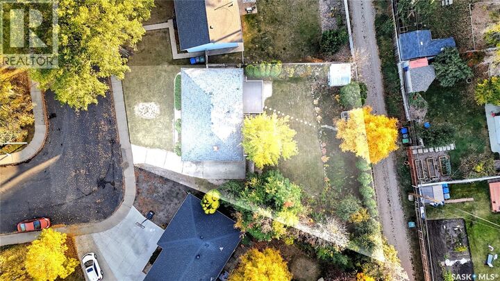 Property Photo: 2508 Paul Crescent SK S7J 2T6