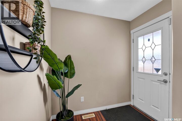 Property Photo: 203 Henick Crescent SK S7R 0J9