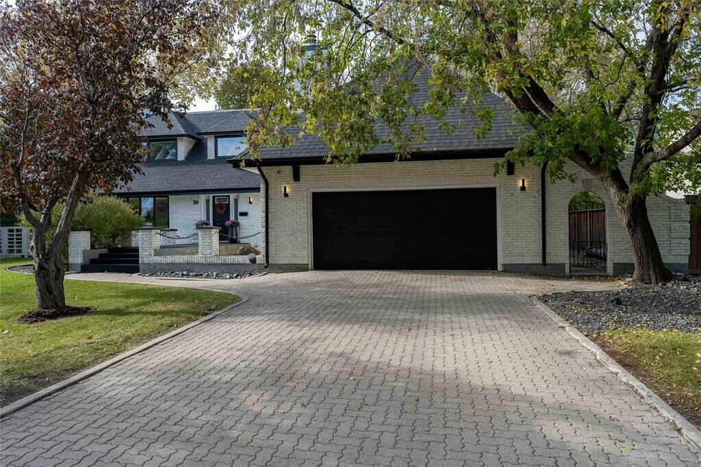 Property Photo: 38 Portsmouth Boulevard MB R3P 0V8
