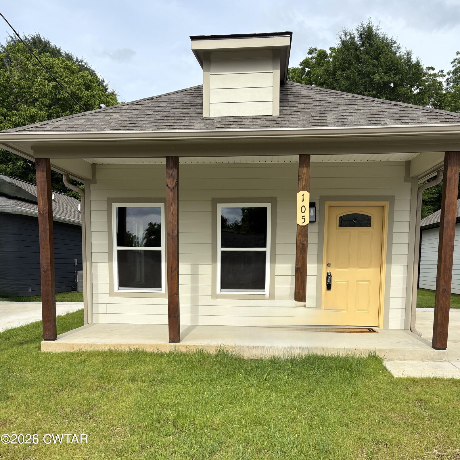 Property Photo:  105 Dempster Street  TN 38301 