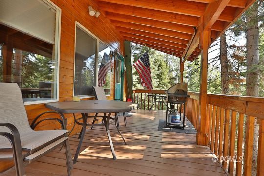 Property Photo: 4051 N Porcupine Cir UT 84762
