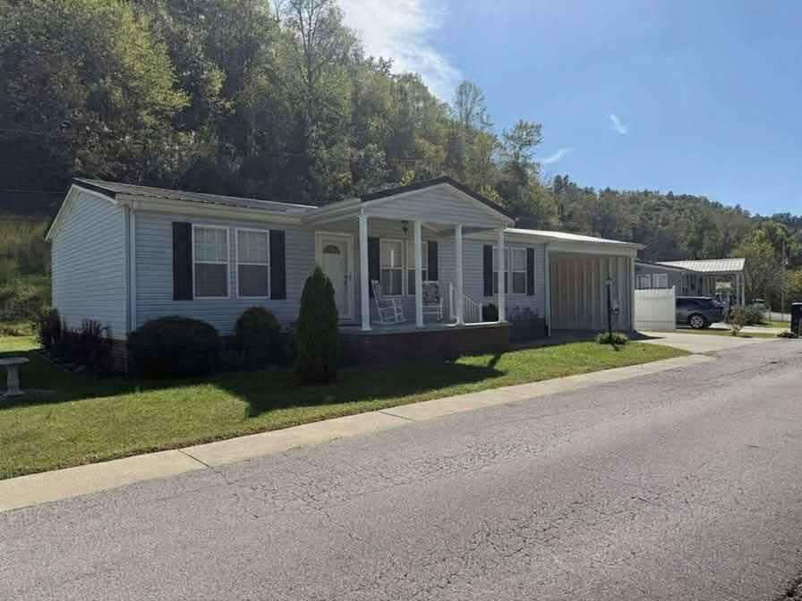 Property Photo: 142 Fox Run Road KY 41465
