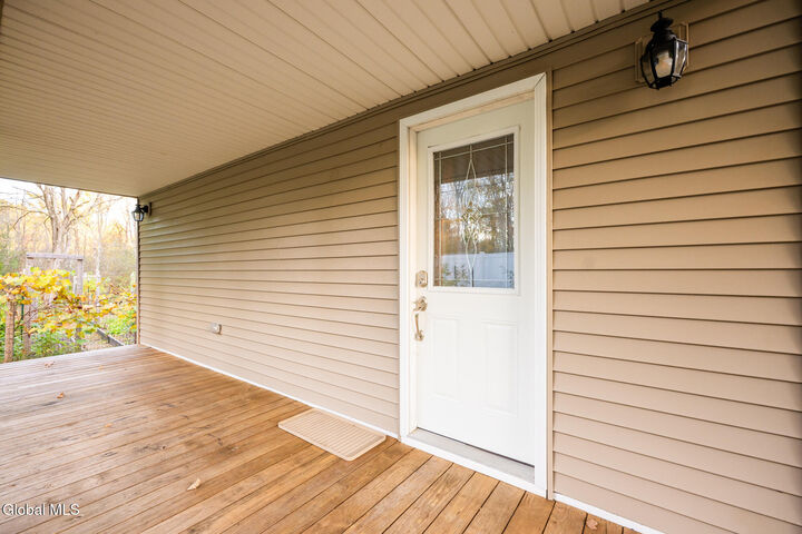 Property Photo:  261 Old Post Road  NY 12020 