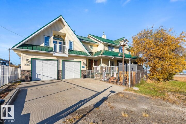 Property Photo: 5803 51 Avenue AB T0E 0A0