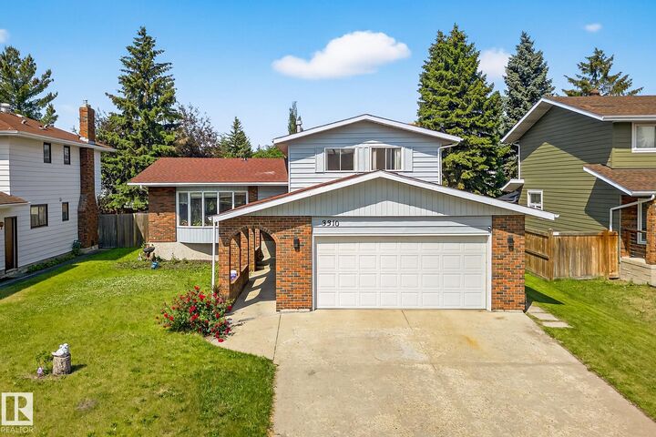 Property Photo: 3310 113A Street NW AB T6J 3V8