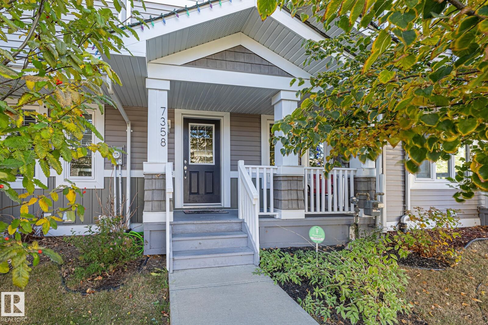 Property Photo:  7358 Edgemont Way NW  AB T6M 0P8 