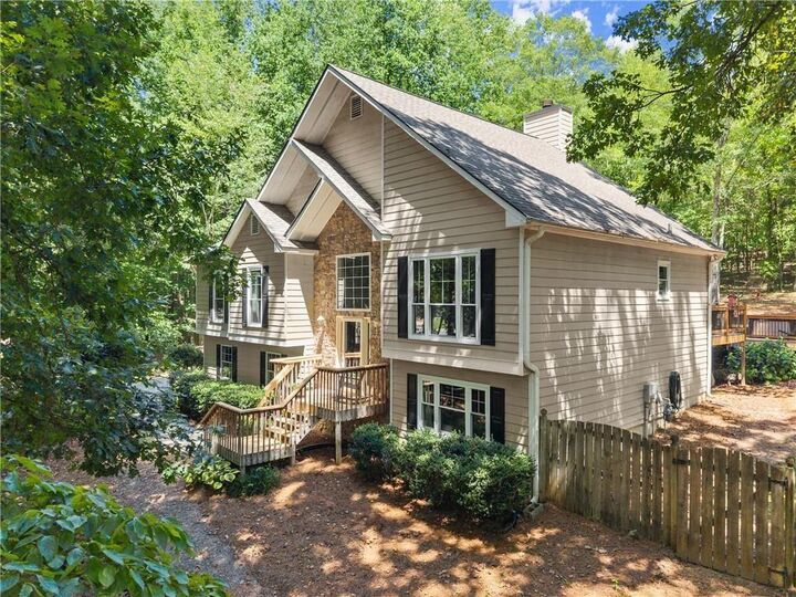 Property Photo:  9545 Eagles Landing Drive  GA 30506