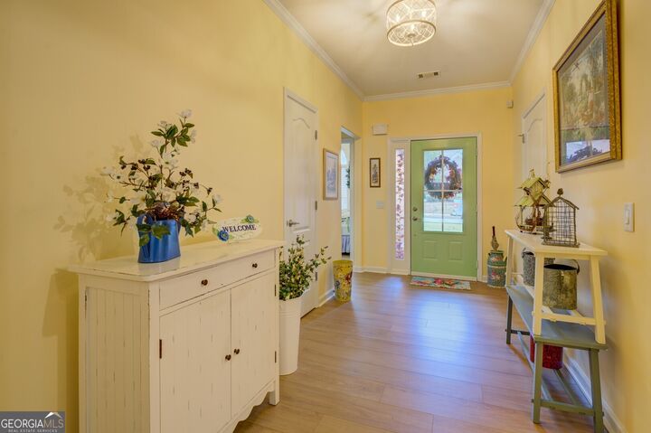 Property Photo:  310 Crossroads Drive  GA 30025 