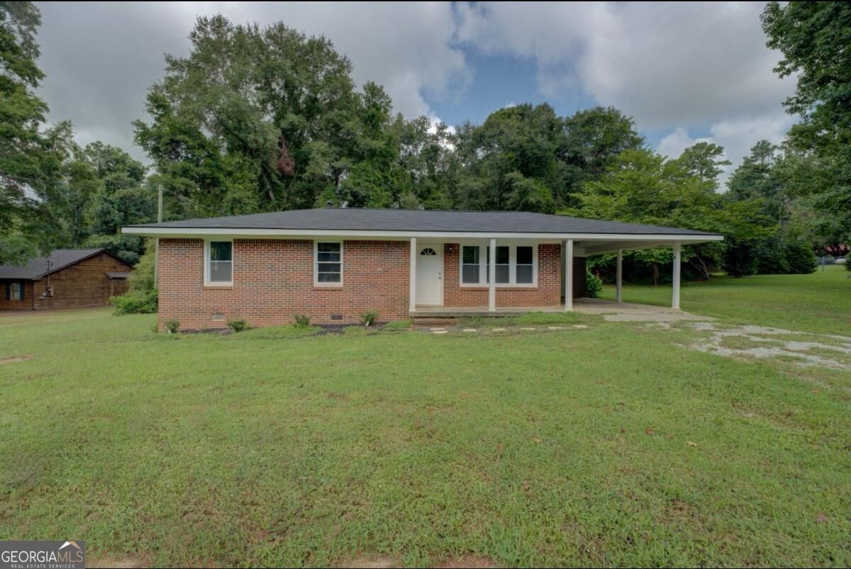 Property Photo:  882 Campbell Road  GA 30014 
