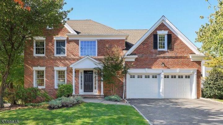 Property Photo:  9 Apple Tree Ln  NJ 07059 
