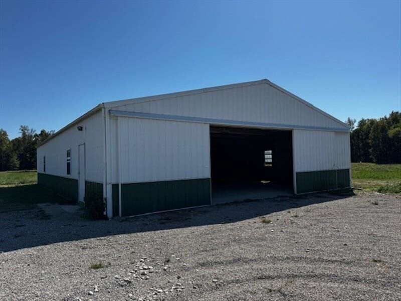 Property Photo: 20771 Hwy 416 East KY 42420