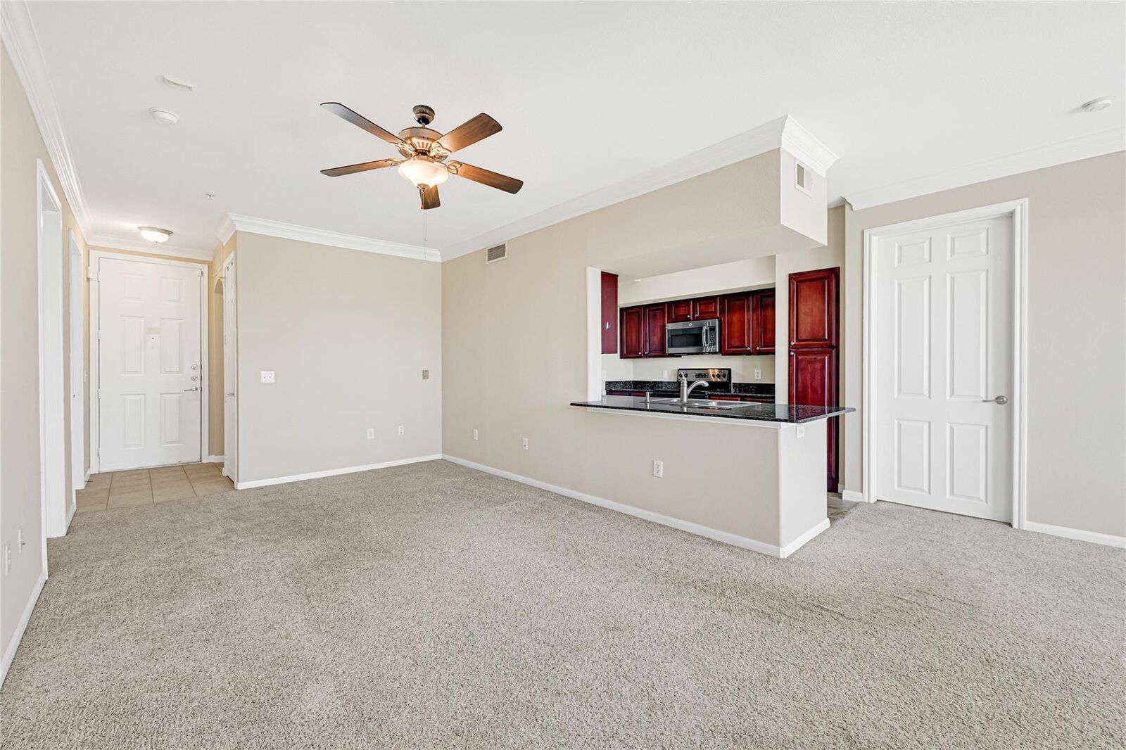 Property Photo: 7575 Kirby Drive 1202 TX 77030