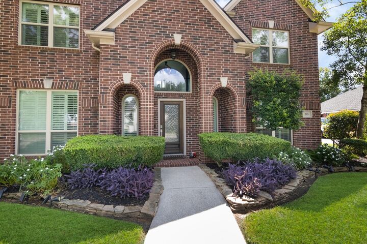 Property Photo:  703 Post Oak Court  TX 77546 