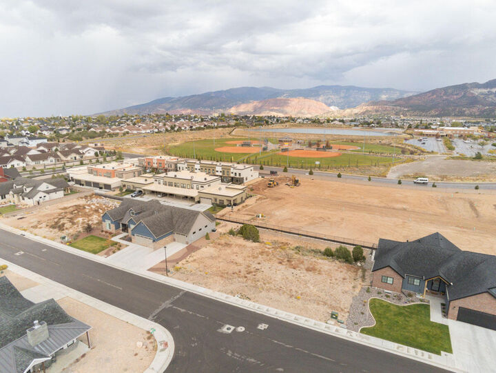 Property Photo: 933 S Cliffs Dr Lot 38 UT 84720