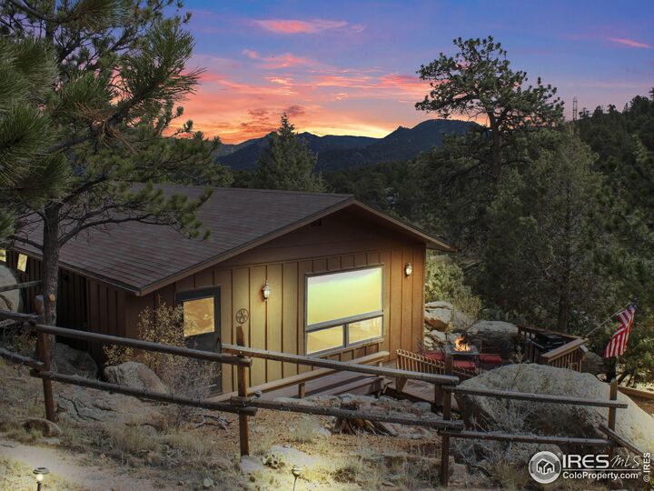 Property Photo:  435 Moccasin Cir Dr  CO 80517 