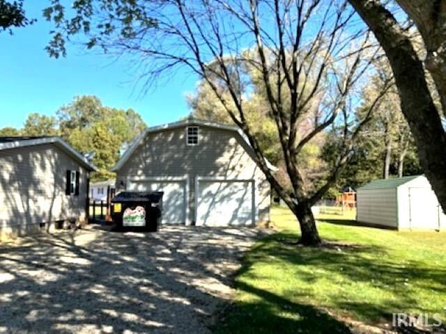 Property Photo: 140 E Grissom Ave IN 47635