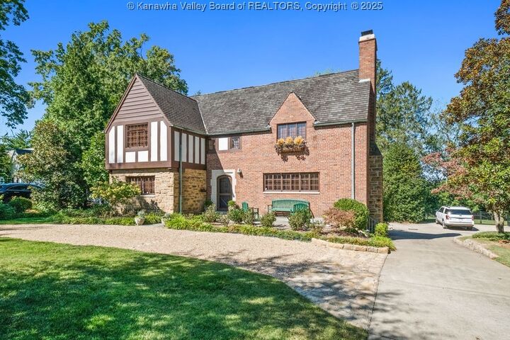 Property Photo: 15 Norwood Road WV 25314