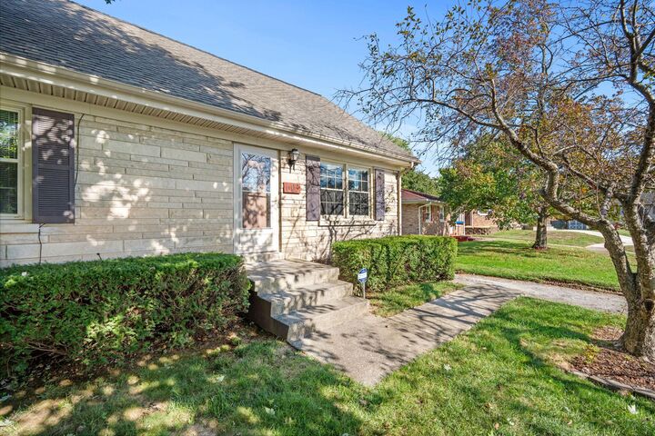 Property Photo:  603 Ivy Court  KY 40505