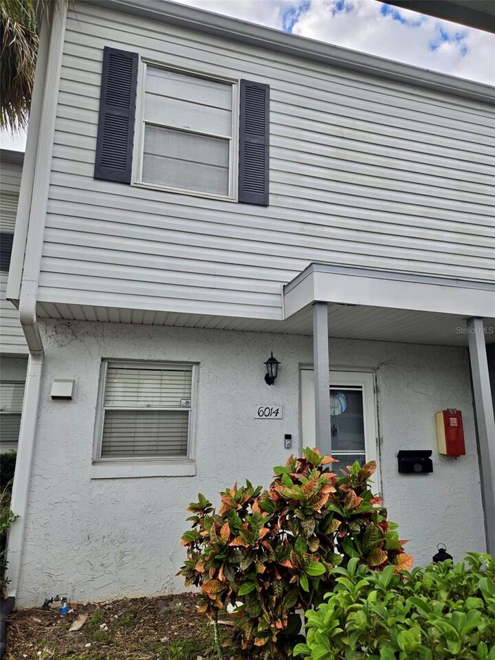 Property Photo:  6014 Amberly Court T28  FL 32822 