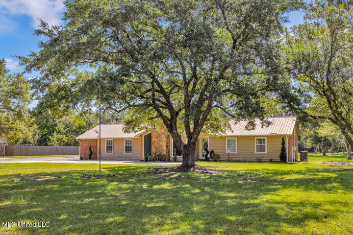 Property Photo: 2512 Old Shell Landing Road MS 39564
