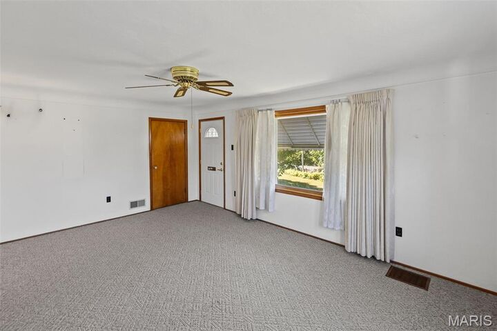 Property Photo: 712 Hill Road IL 62232