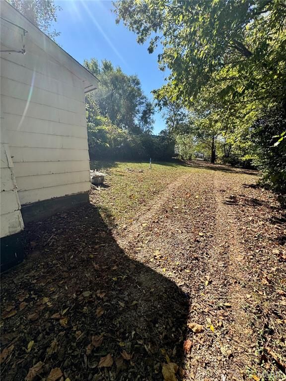 Property Photo:  709 West Street  MO 63653