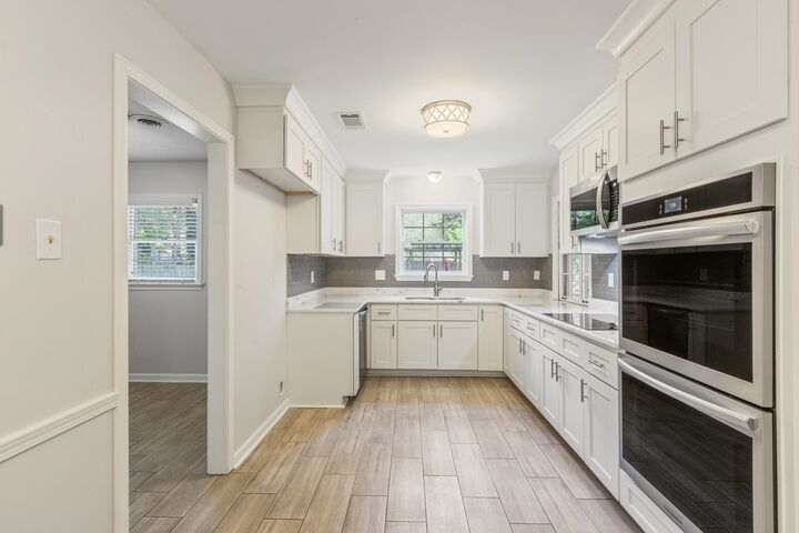 Property Photo:  1899 River Valley Dr  TN 38138 