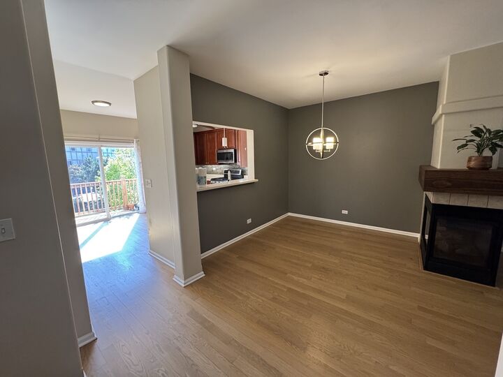 Property Photo: 1131 N Claremont Drive IL 60074