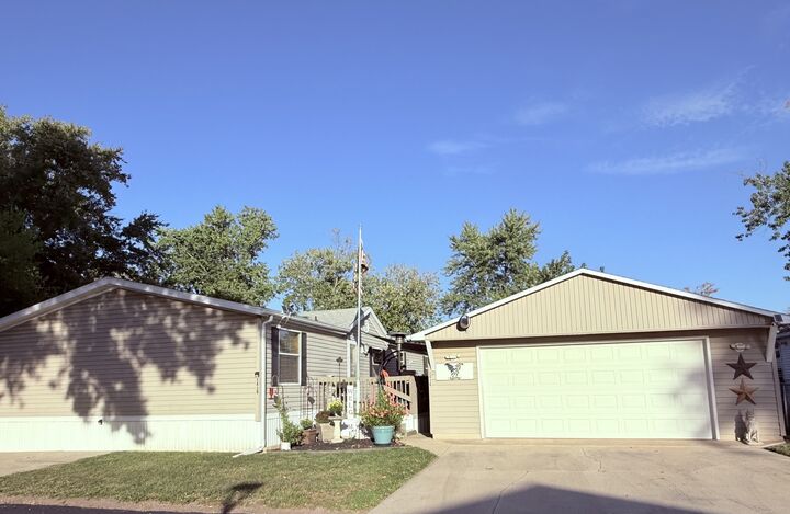 2416 22nd Street  Bloomington IL 61704 photo