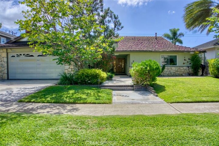 Property Photo: 2021 Kornat CA 92626