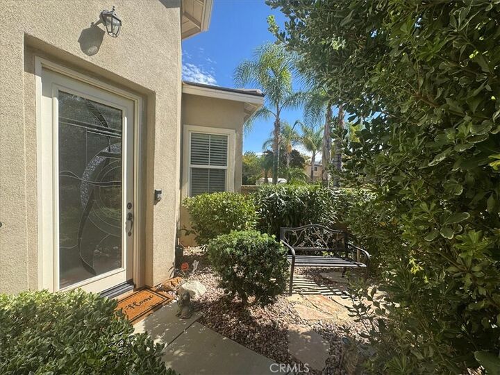 Property Photo:  43912 Country Ridge Court  CA 92592 