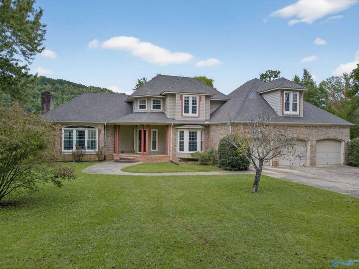 Property Photo: 3240 Bridge Point Road AL 35907