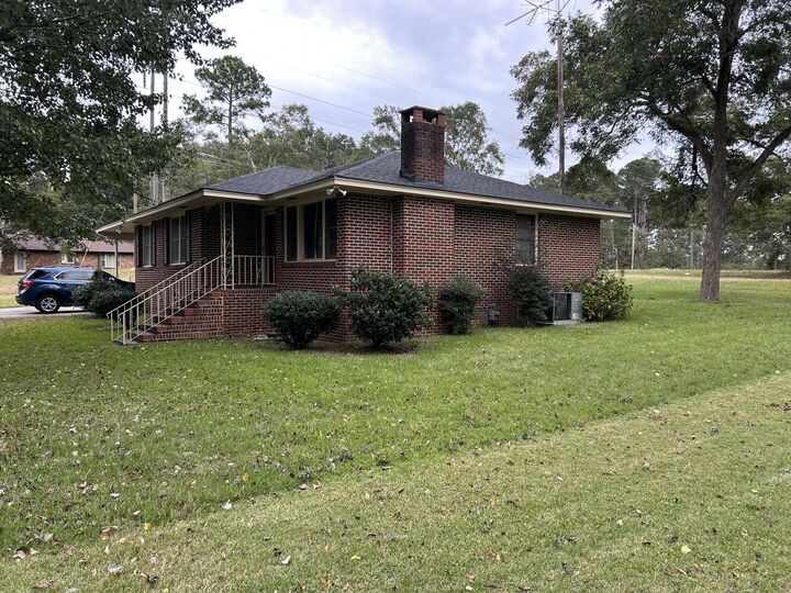 Property Photo:  829 Berkshire Drive  GA 30673 