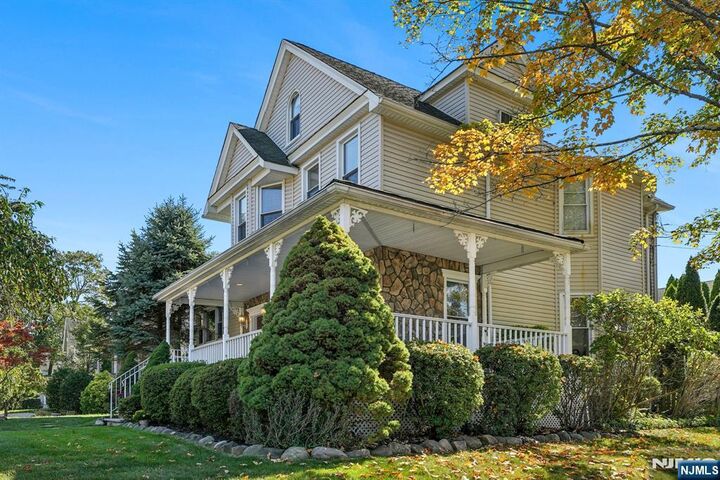 Property Photo:  418 Closter Dock Road  NJ 07624 