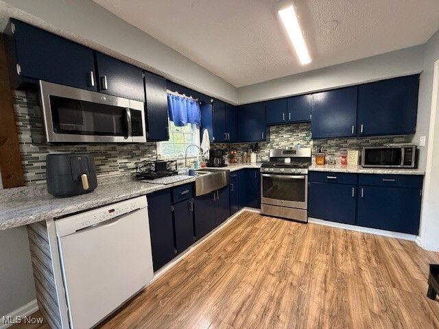 Property Photo: 2964 Rosetta Boulevard OH 44444