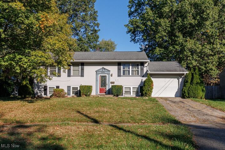 Property Photo: 1326 Robin Avenue OH 44460