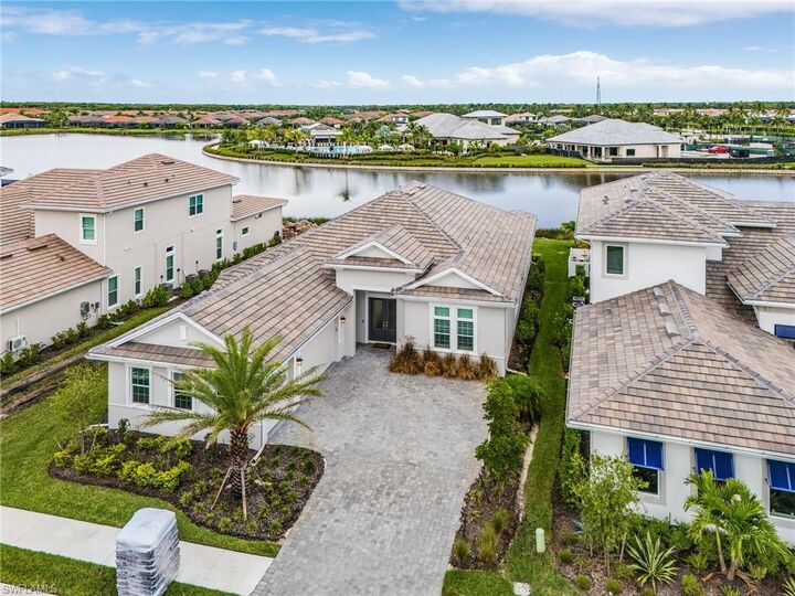 Property Photo: 15408 Turin Dr FL 34114