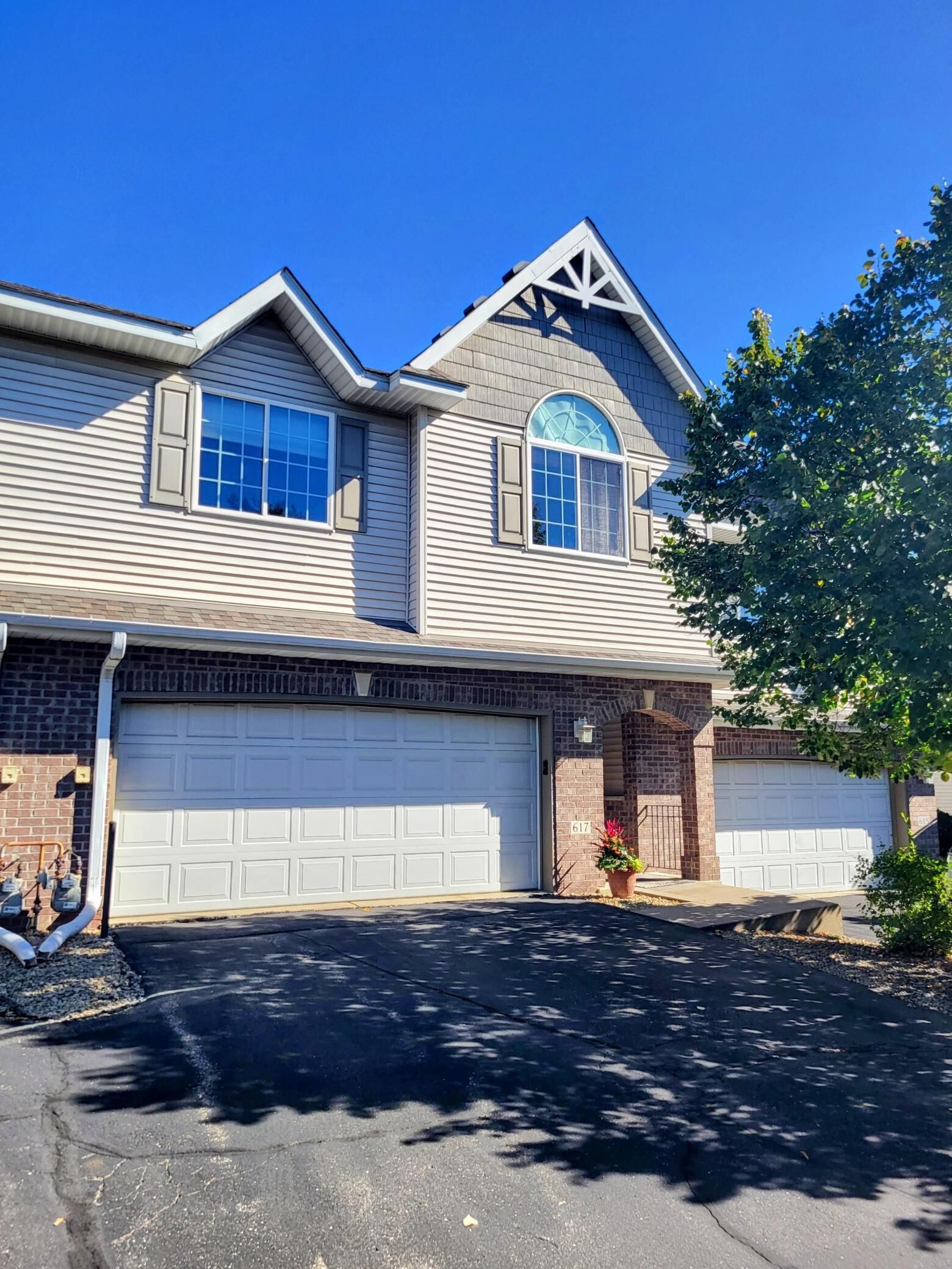 Property Photo:  617 Crane Creek Lane  MN 55121 