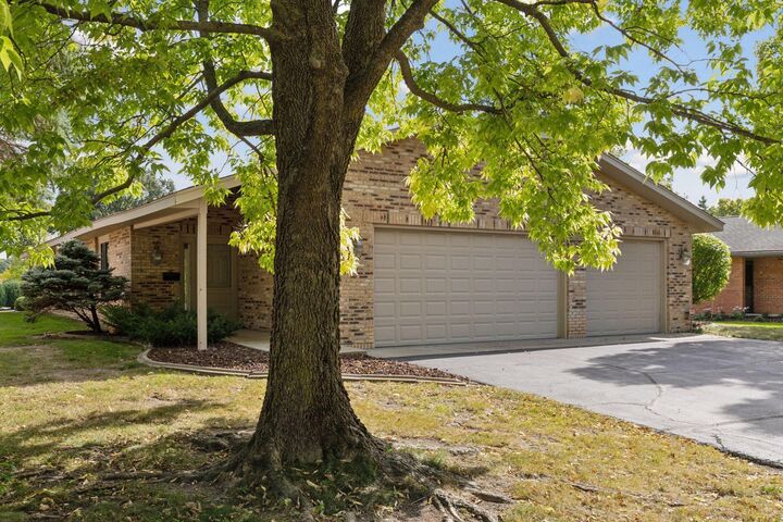 260 Inland Lane N  Plymouth MN 55447 photo